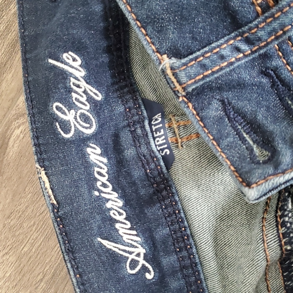 AE - American Eagle Jeans - Picture 3 of 5